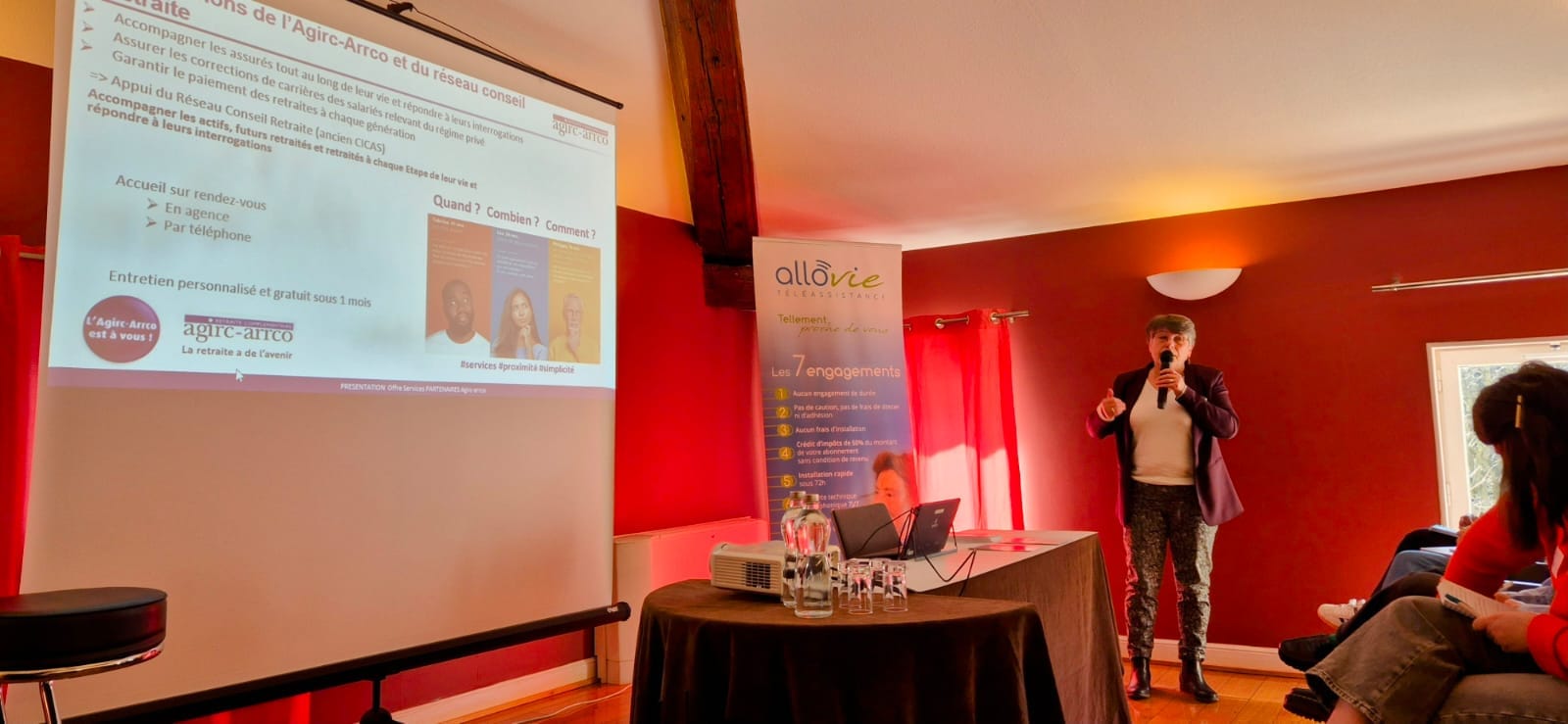 Présentation sur les services Agirc-Arrco et Allovie.