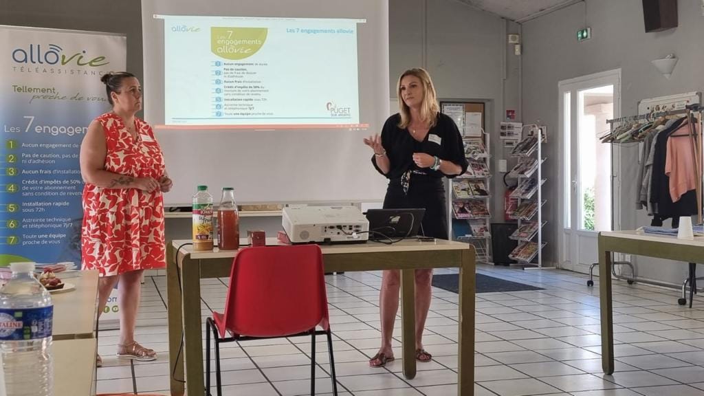 Présentation des engagements d'entreprise dans une salle.