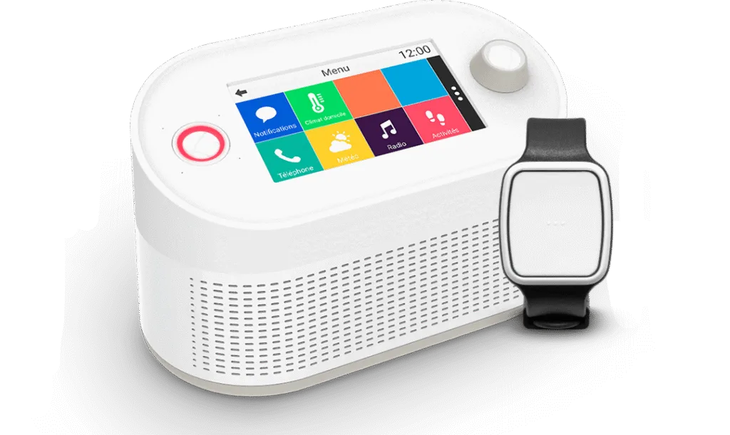 Écran tactile avec notifications et bracelet connecté.